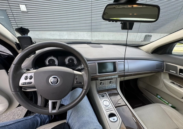 Jaguar XF cena 58000 przebieg: 164000, rok produkcji 2008 z Łódź małe 92